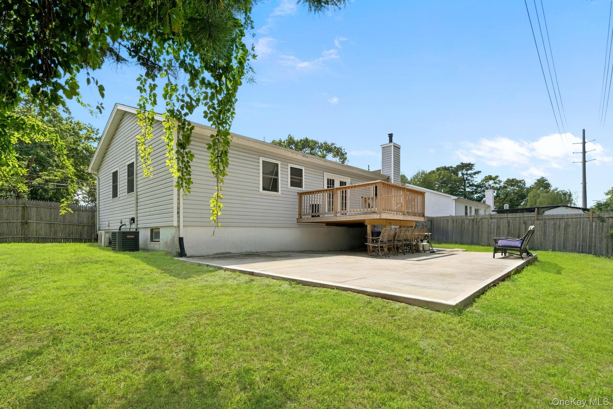 29 Moriches Middle Island Road Property Photo 22