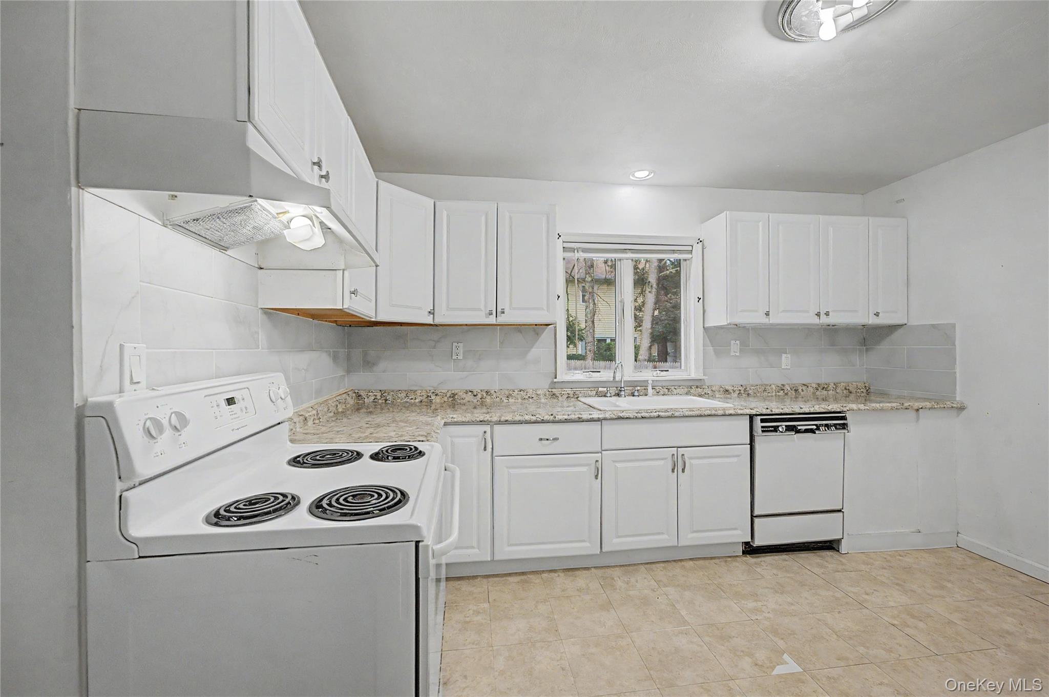 87 Daly Road Property Photo 13