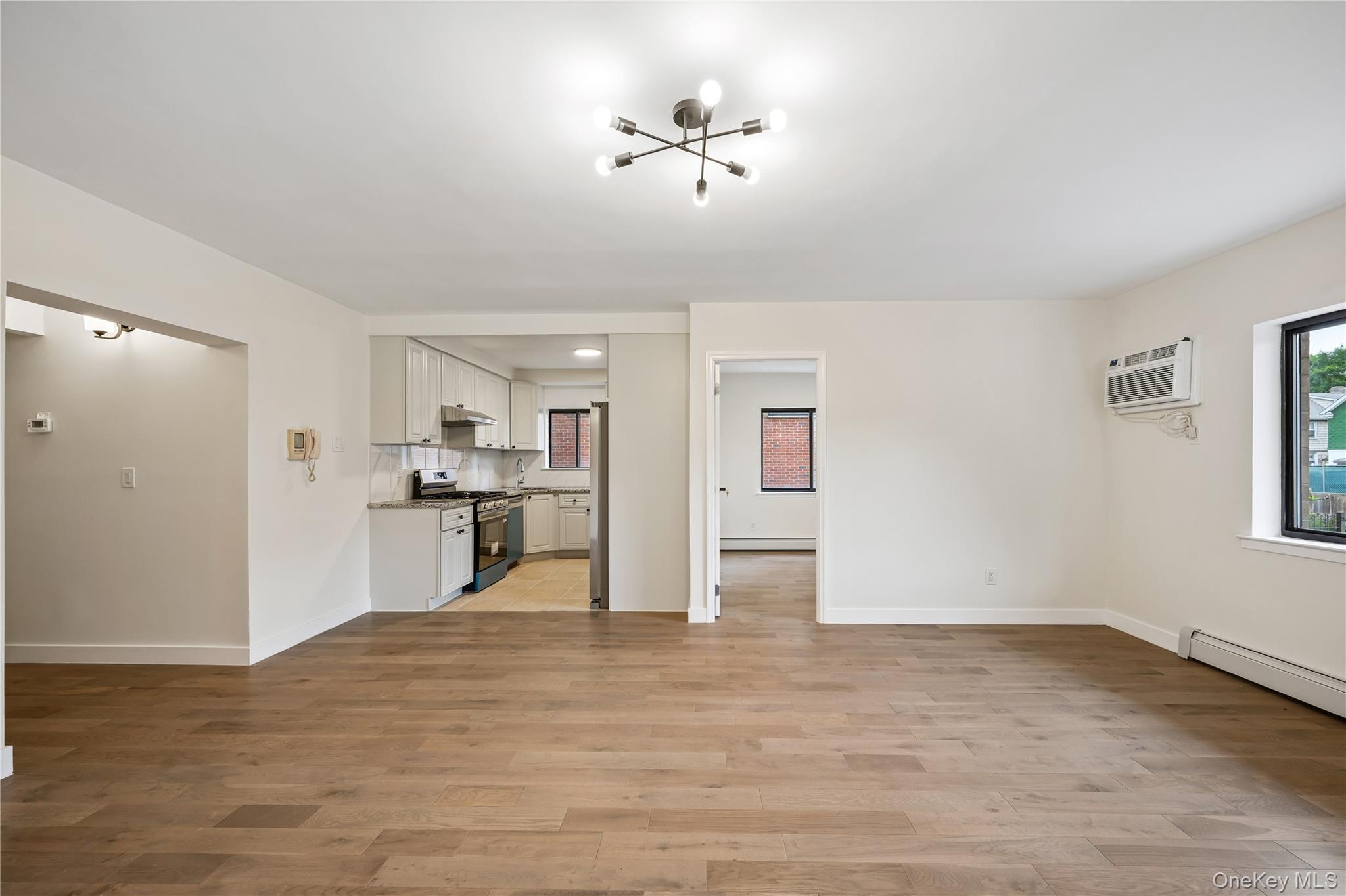 14726 Roosevelt Avenue 1c Property Photo 6