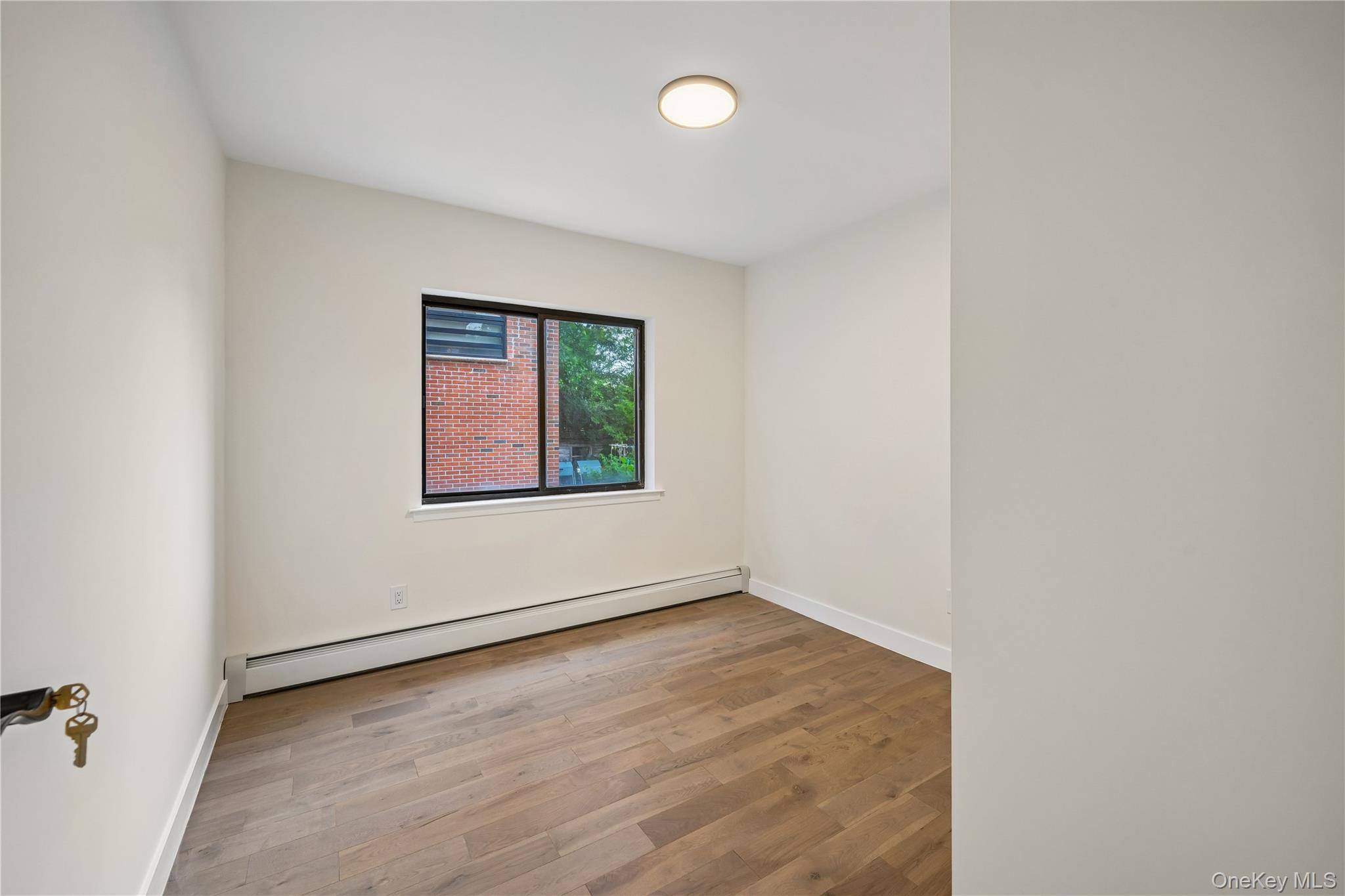 14726 Roosevelt Avenue 1c Property Photo 16