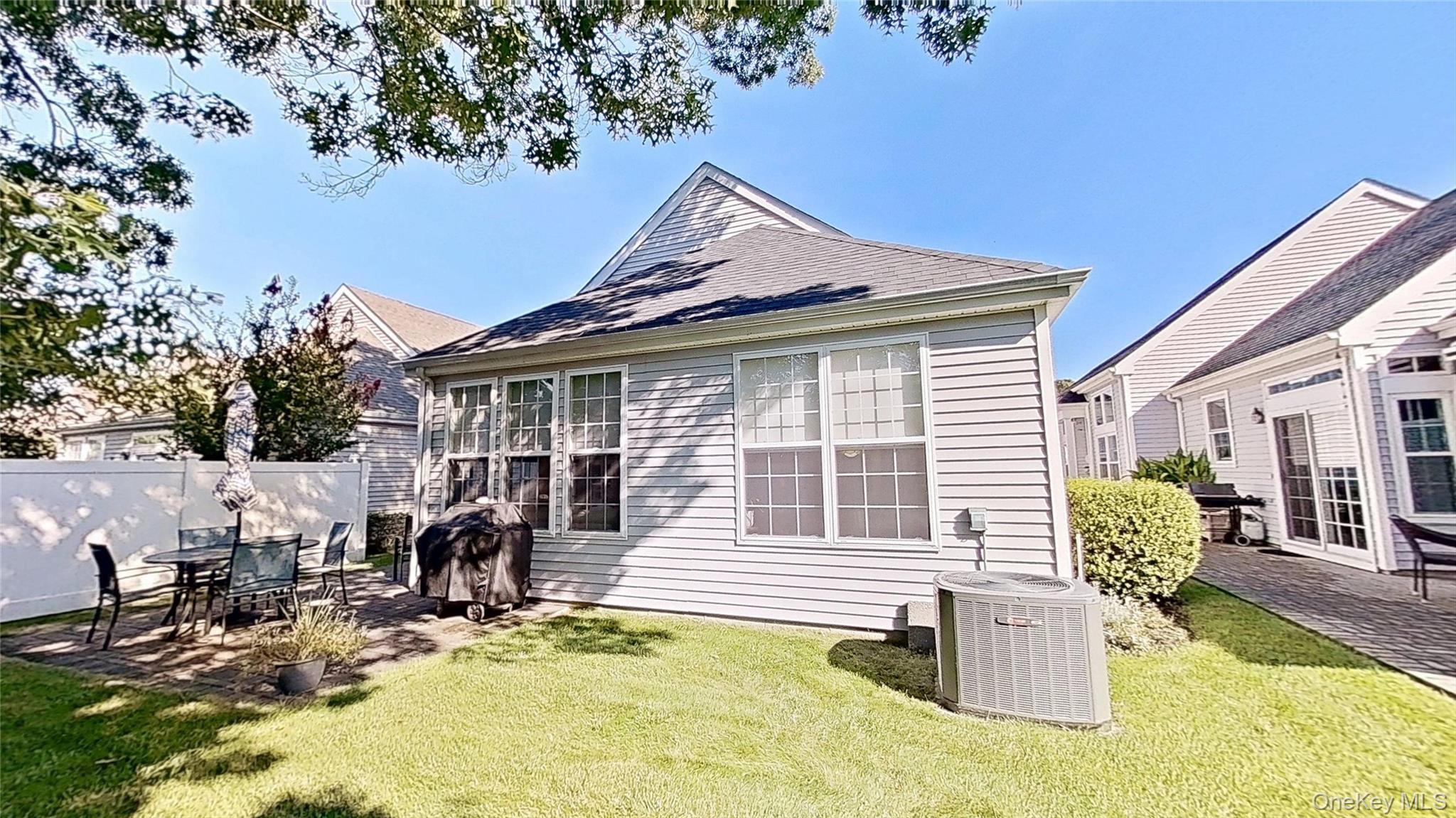 454 Leisure Drive Property Photo 5
