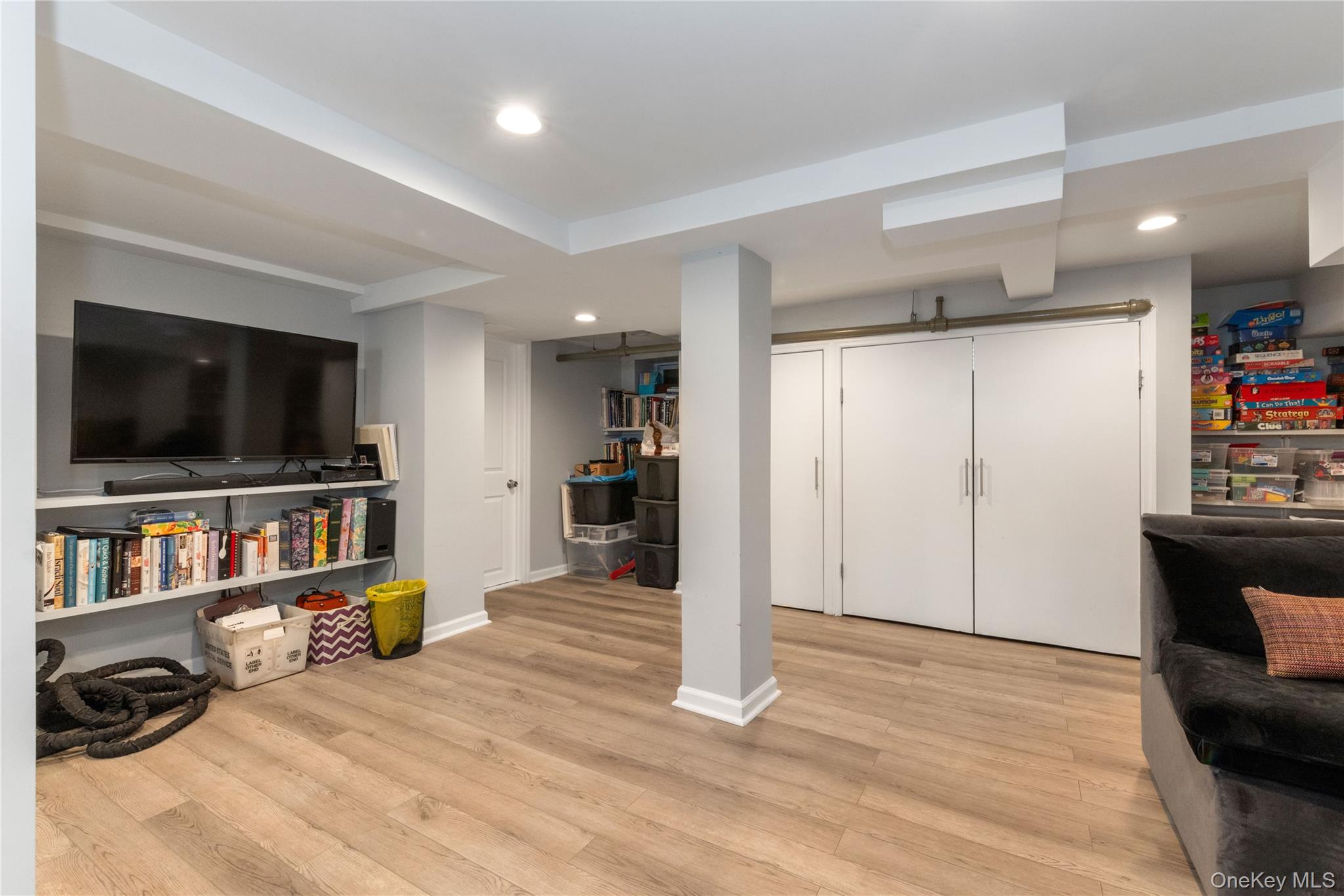 381 Woodmere Boulevard Property Photo 12