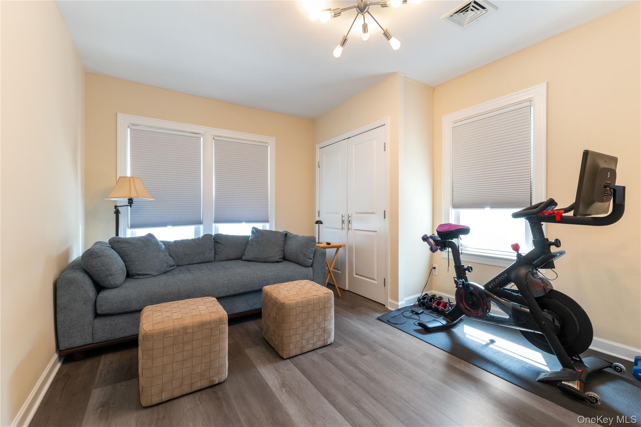 381 Woodmere Boulevard Property Photo 13