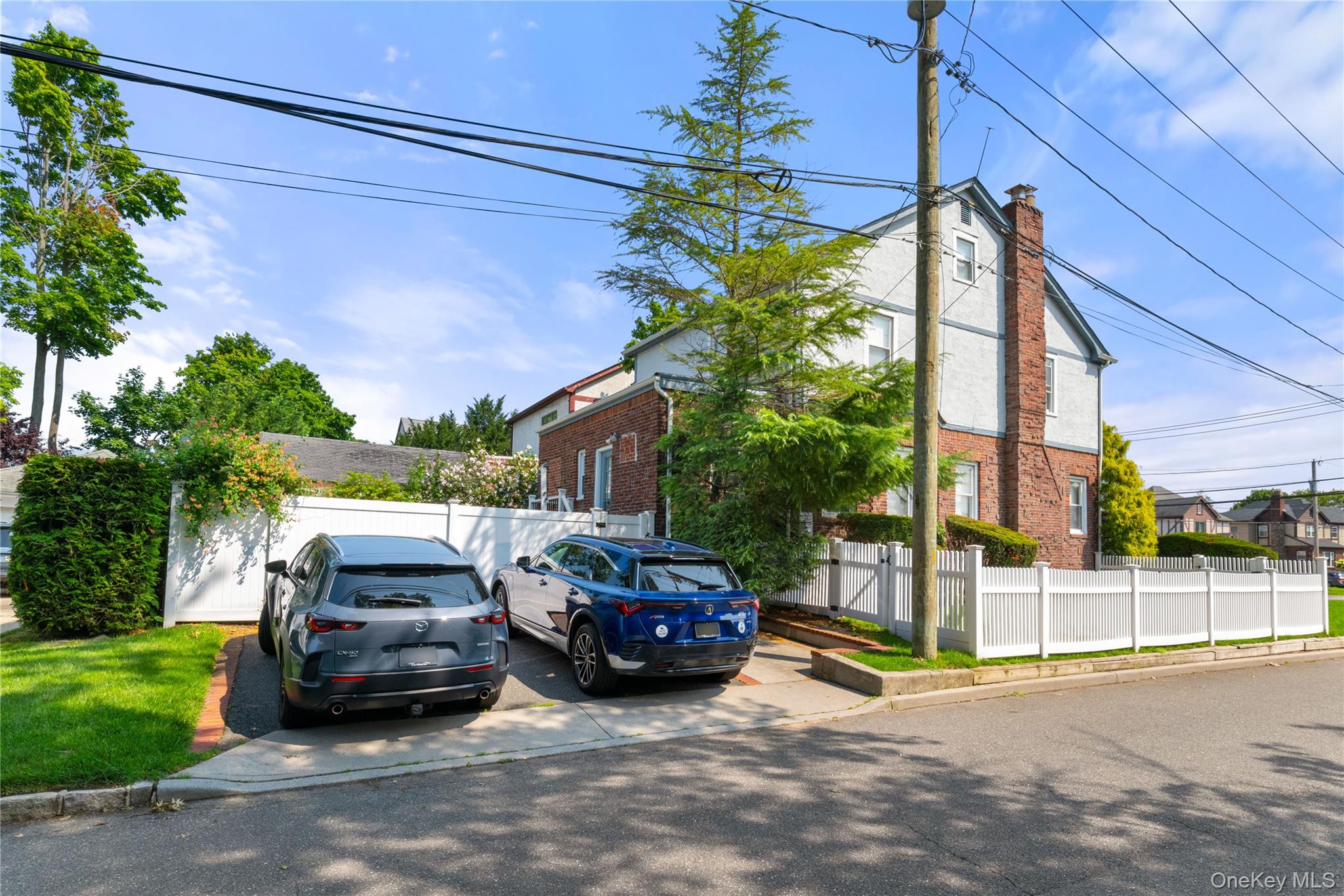 381 Woodmere Boulevard Property Photo 16