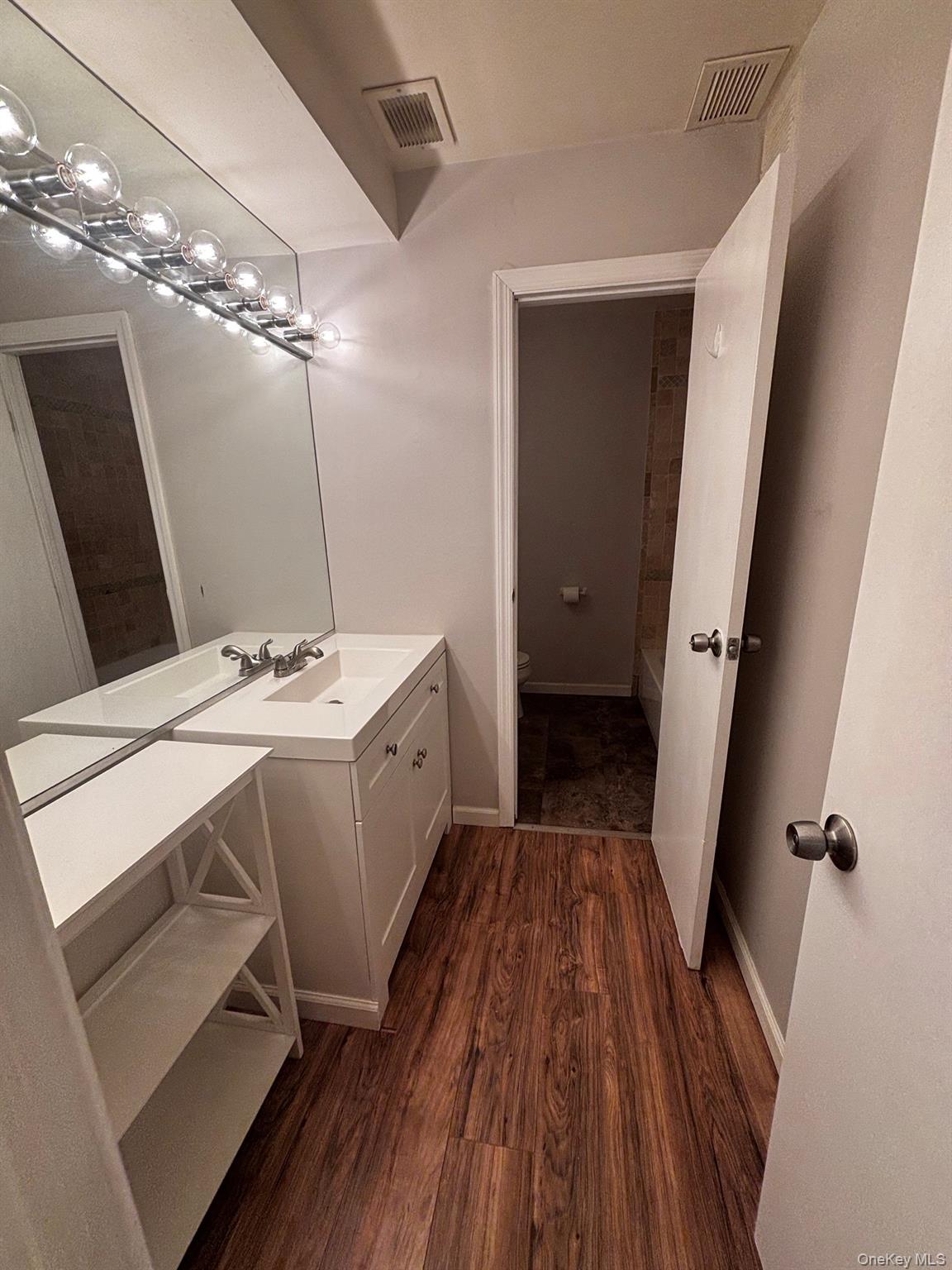 203 Lake Pointe Circle 203 Property Photo 10