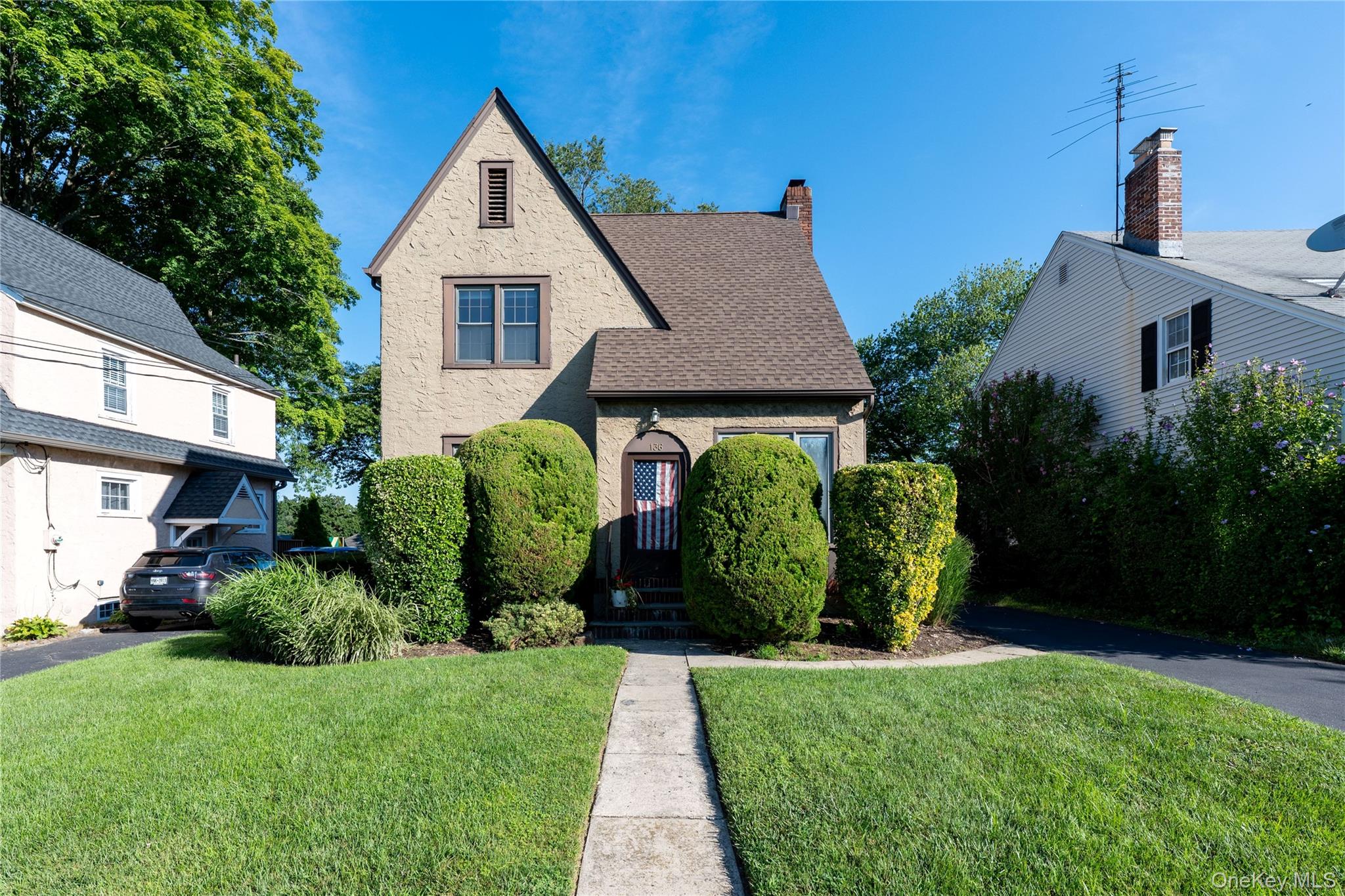 136 Grant Avenue Property Photo 1