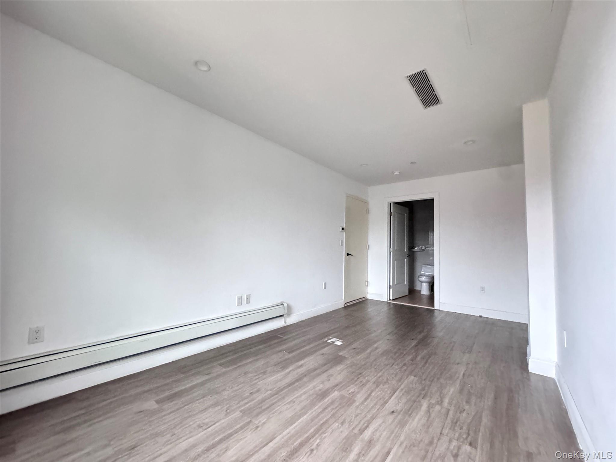 136-20 Booth Memorial Avenue 3a Property Photo 9