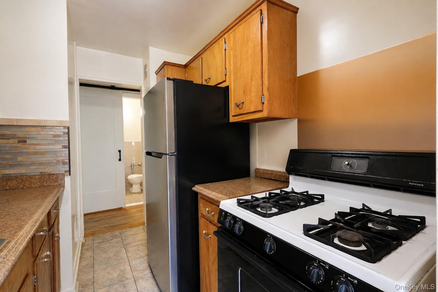 99-35 59th Avenue 4k Property Photo 15