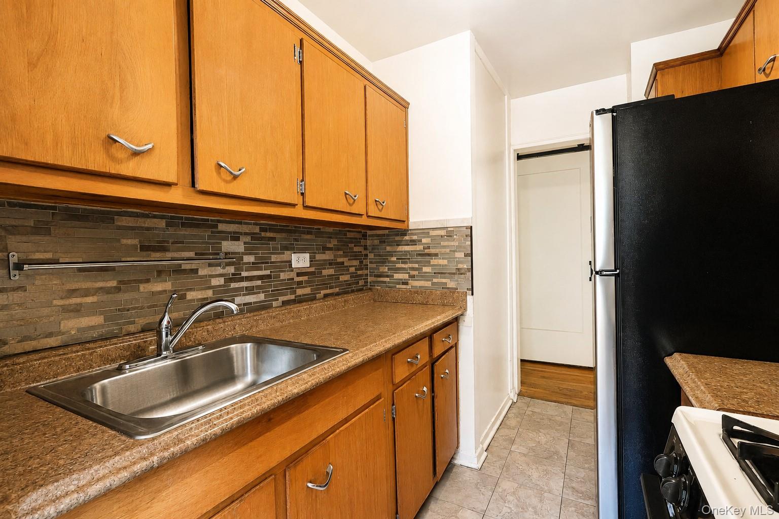 99-35 59th Avenue 4k Property Photo 16