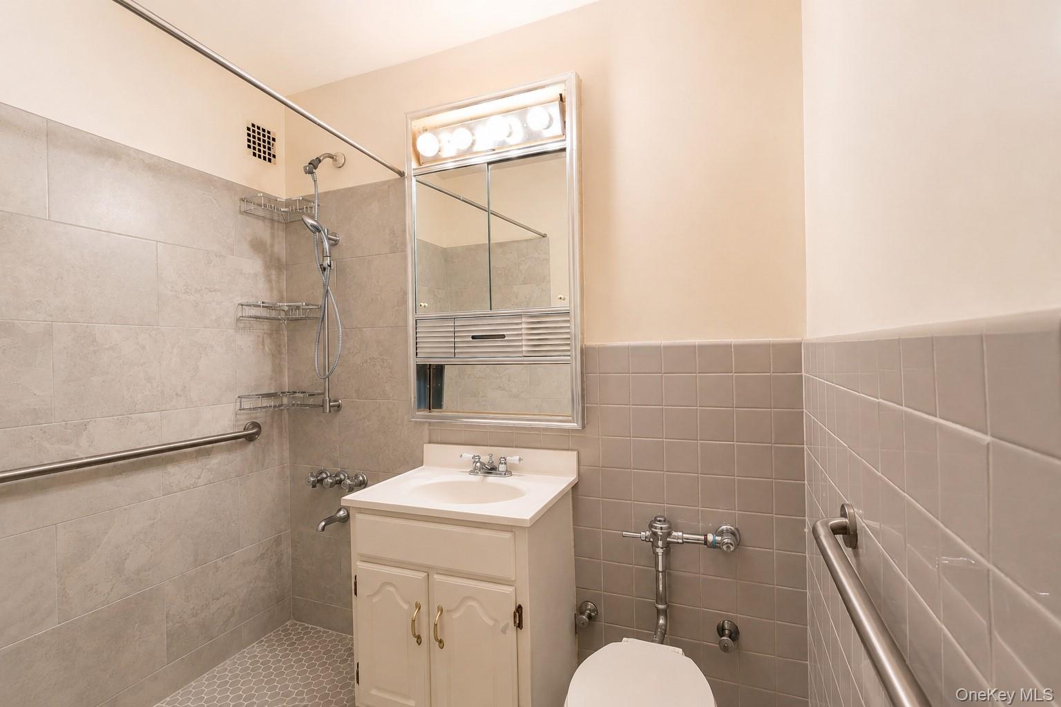 99-35 59th Avenue 4k Property Photo 18