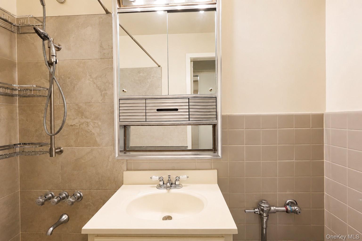 99-35 59th Avenue 4k Property Photo 20