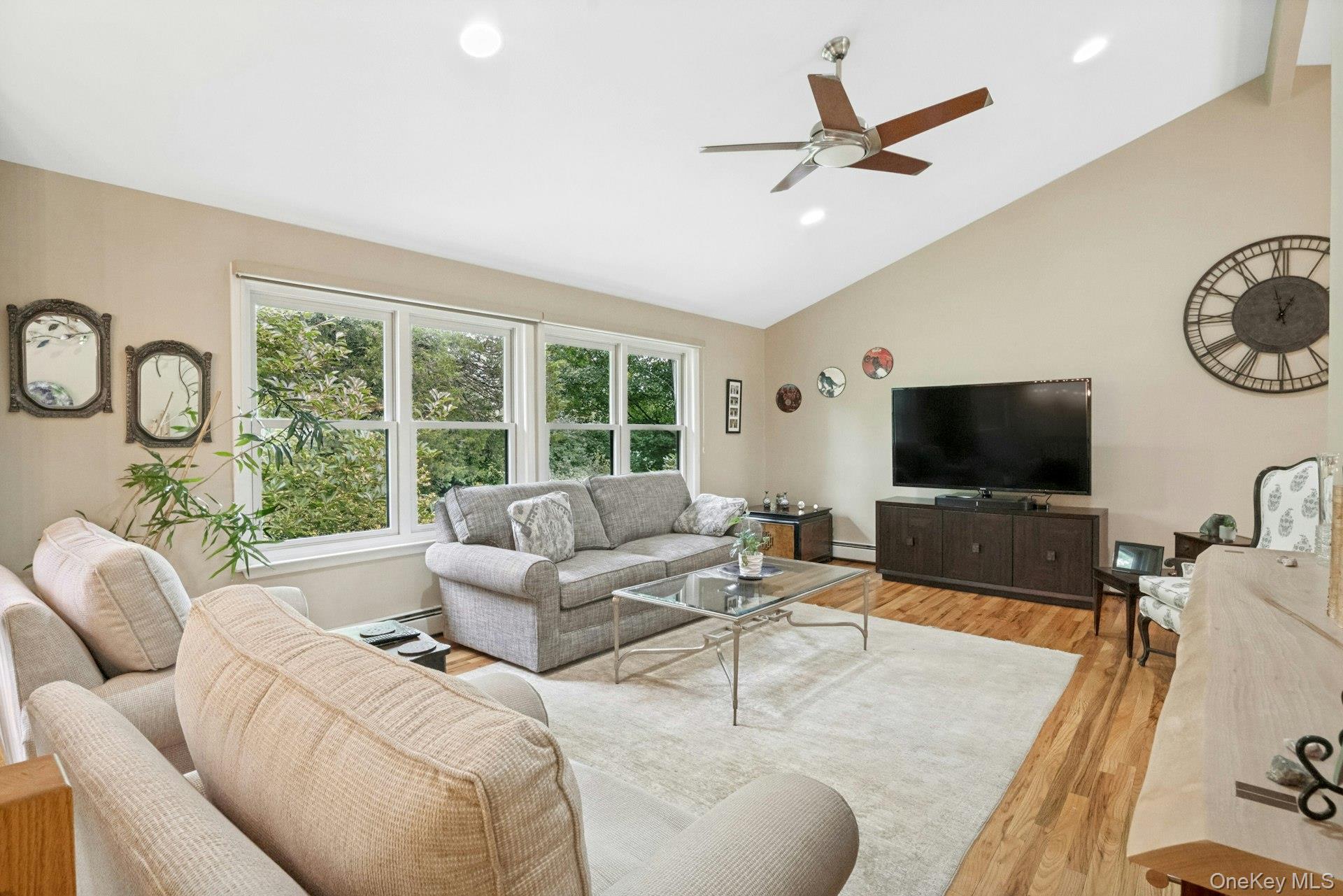 2 Lakeview Avenue Property Photo 5