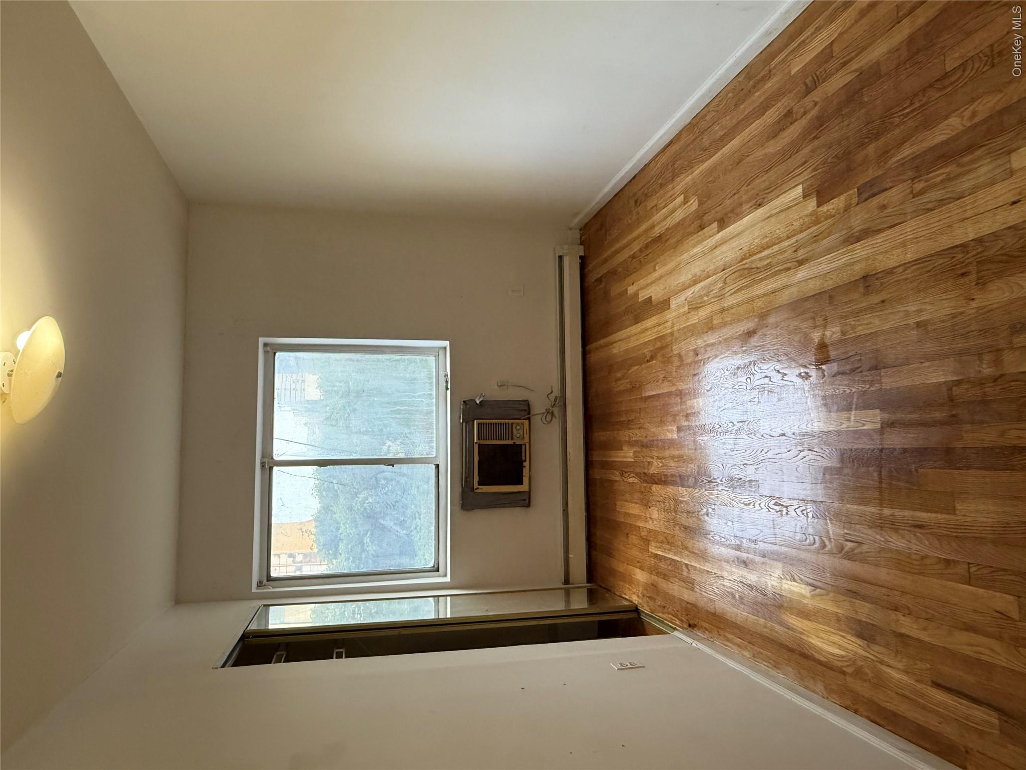 13426 35th Avenue Property Photo 3