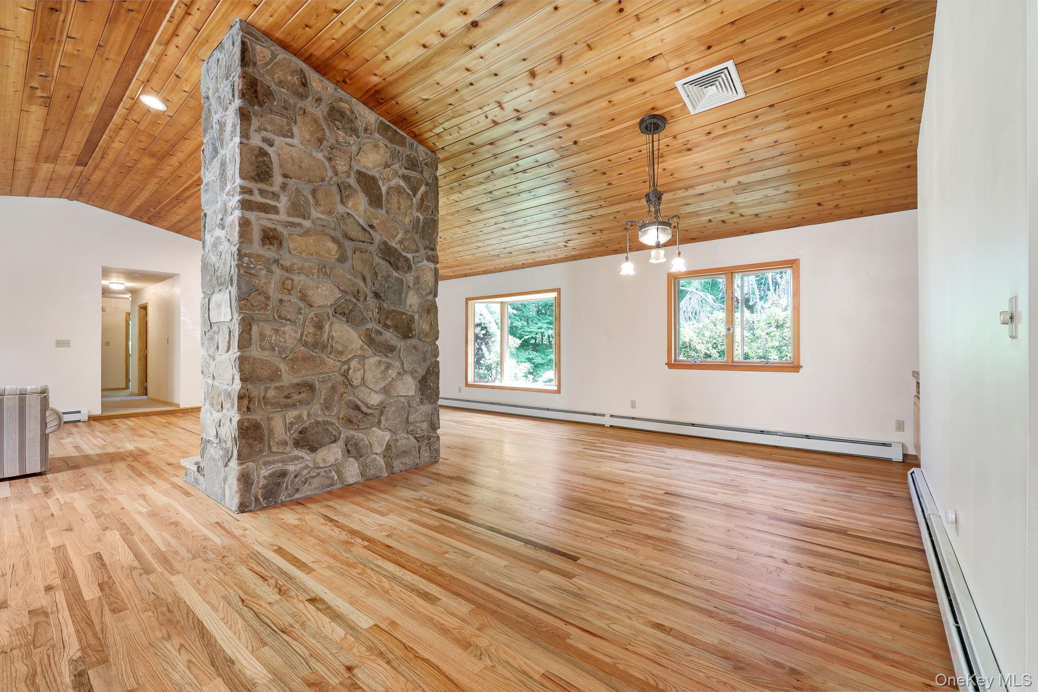 1169 Ridgebury Road Property Photo 5