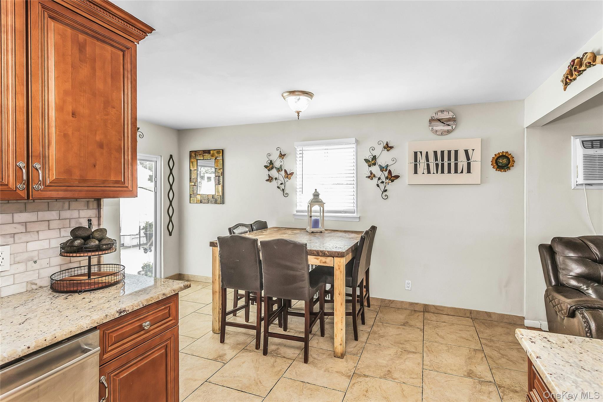 20 Jamaica Avenue Property Photo 10