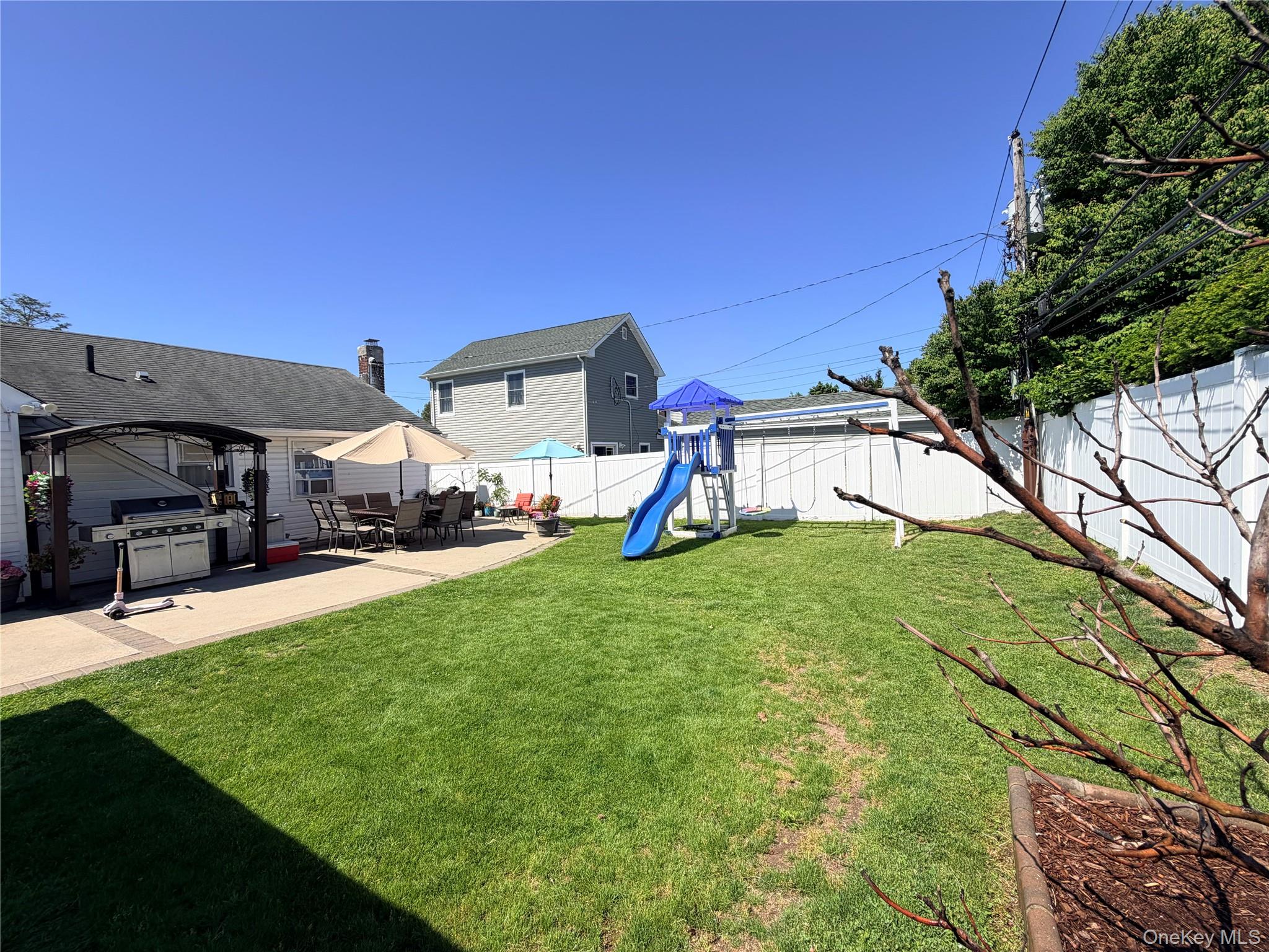 20 Jamaica Avenue Property Photo 23
