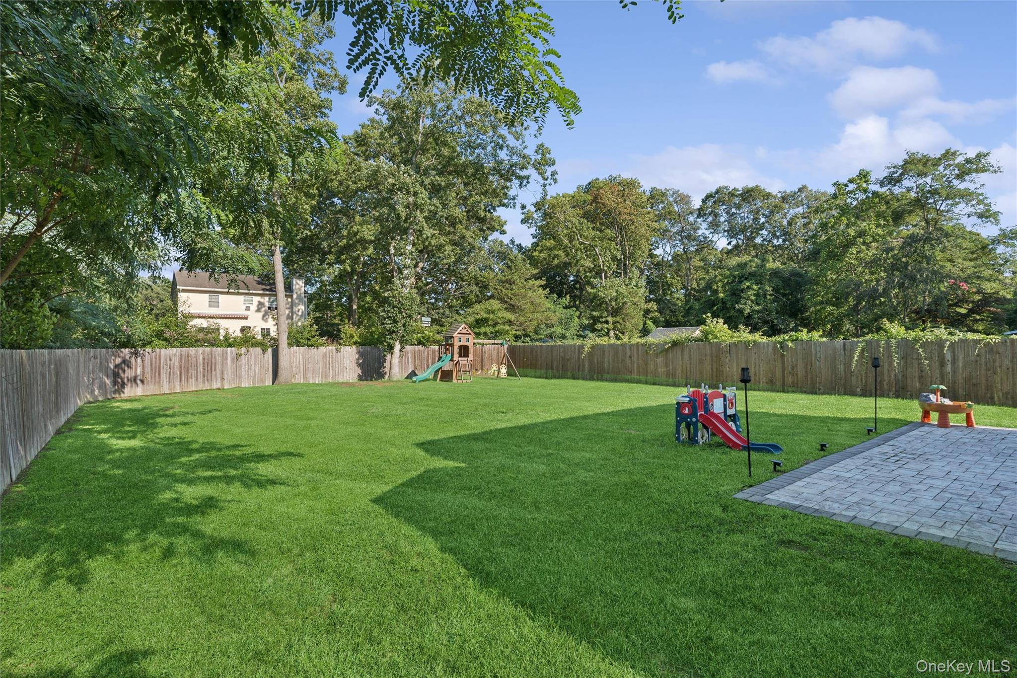 17 Robinwood Street Property Photo 25