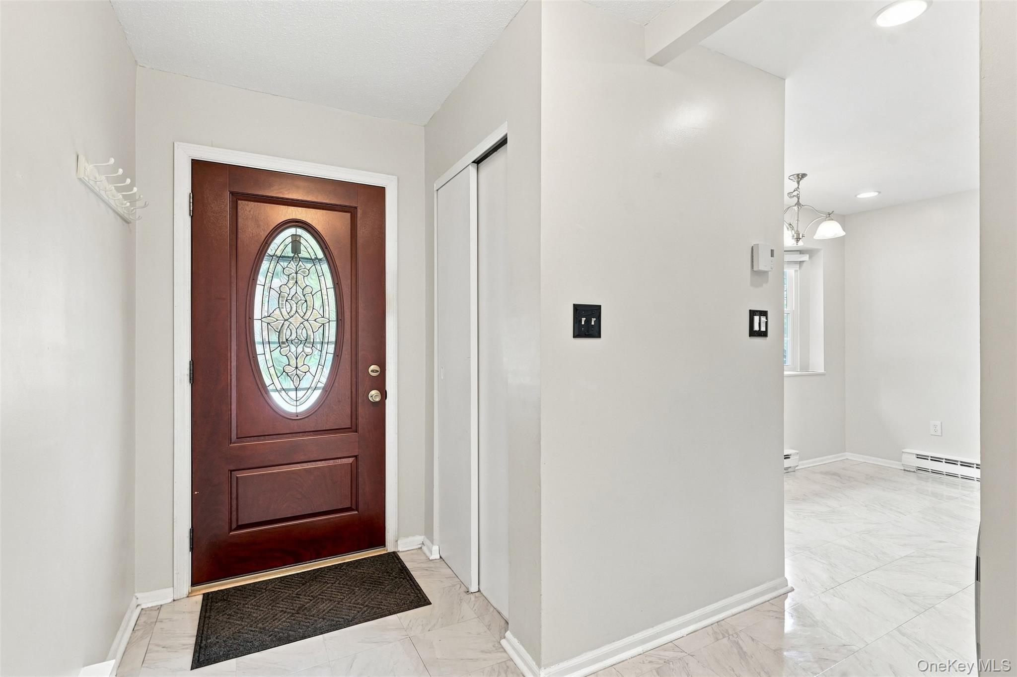 7 Roundtree Court Property Photo 3