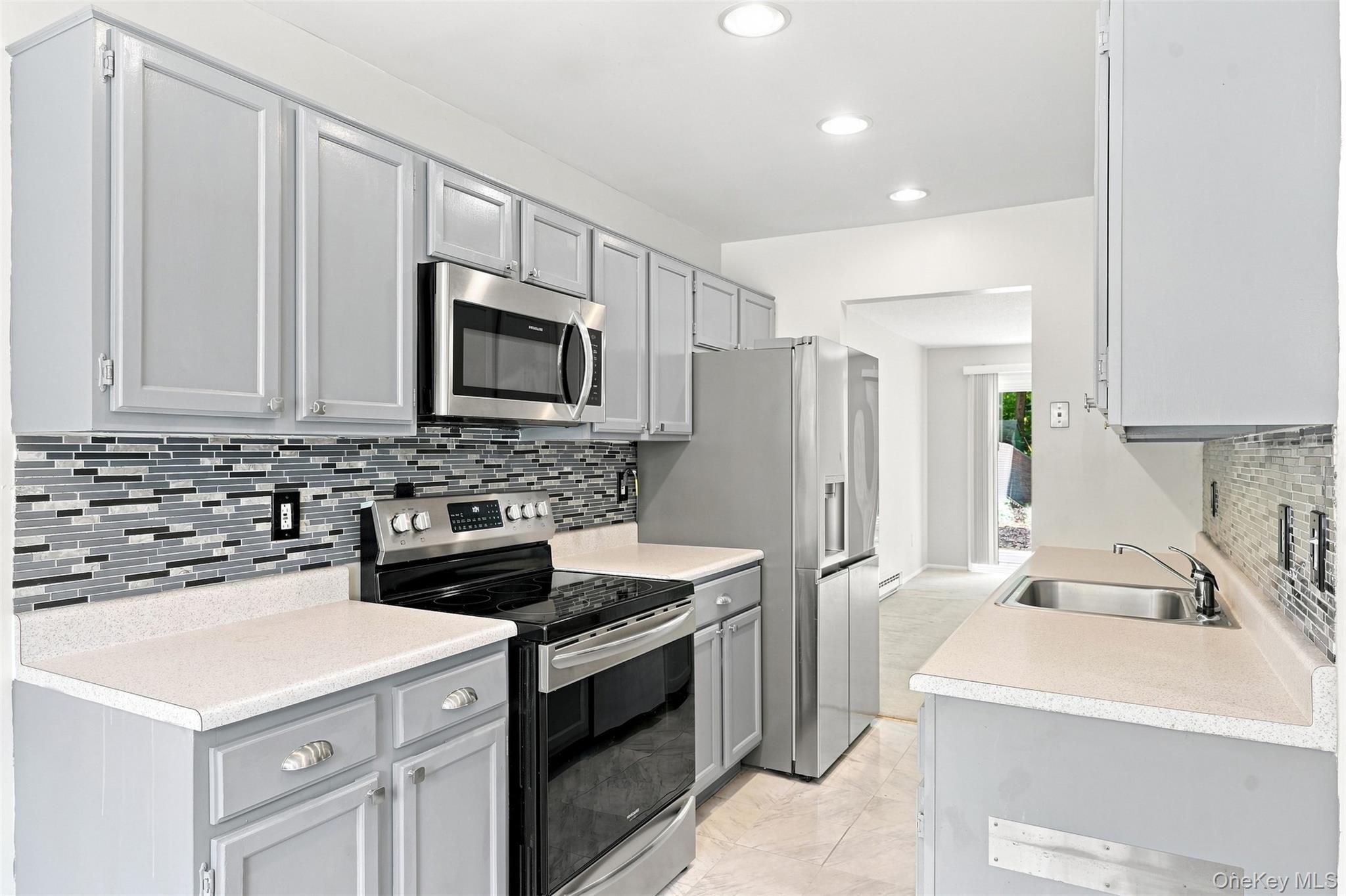 7 Roundtree Court Property Photo 8