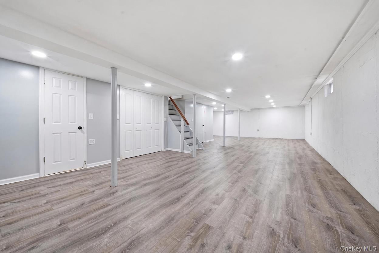 8 Dee Property Photo 43