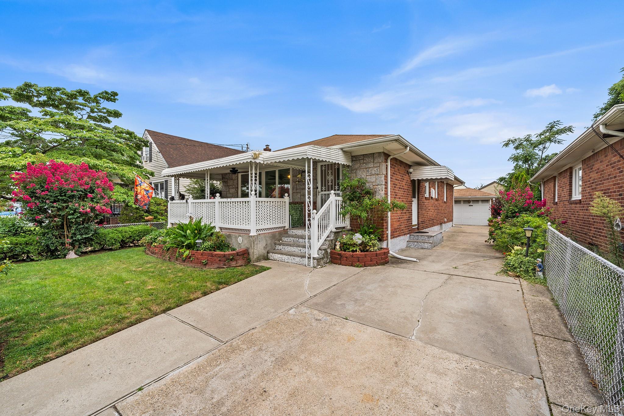 44 Belmont Boulevard Property Photo 1
