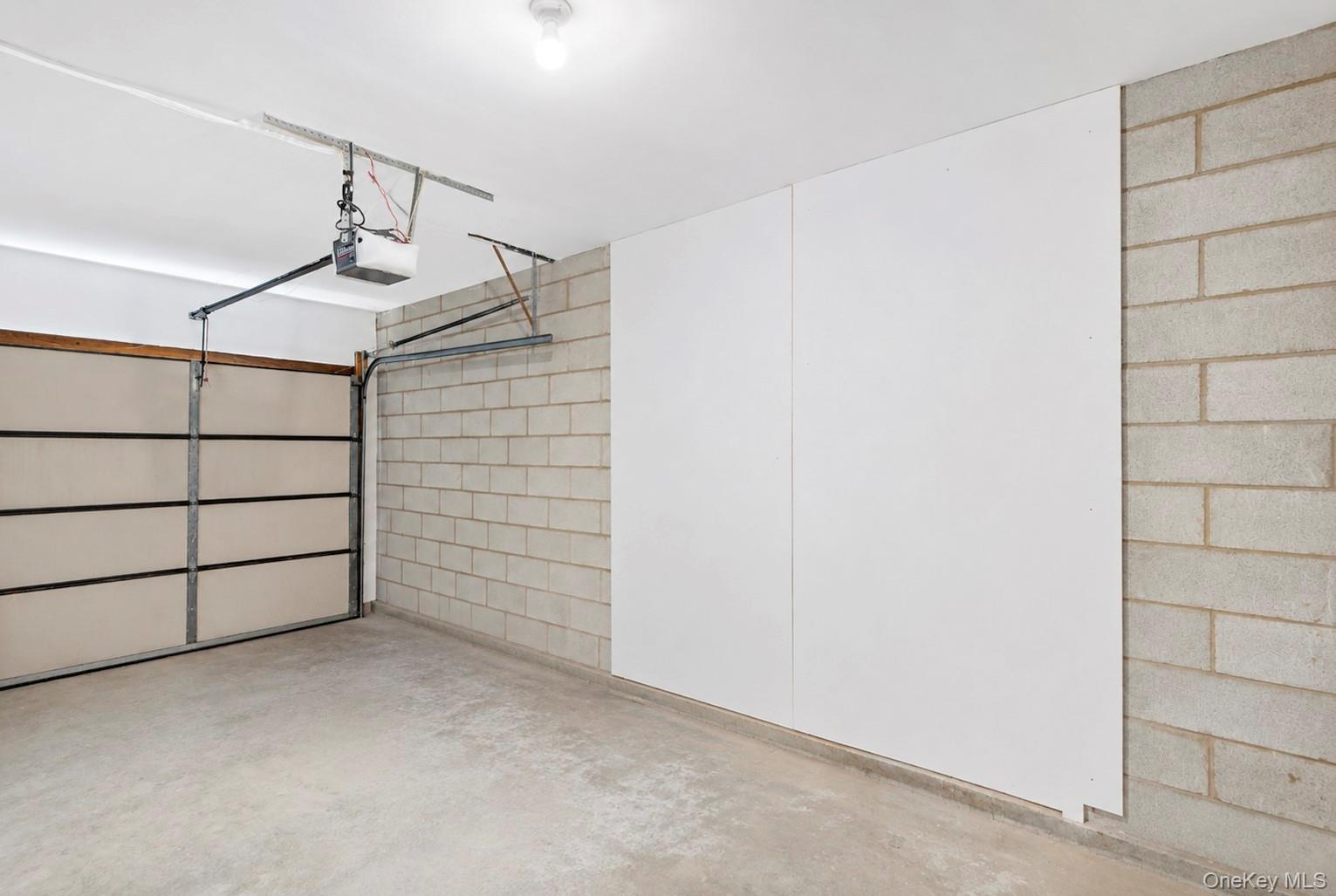 95 Windsor Gate Drive Property Photo 45