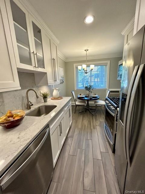 24 Williams Boulevard 24-2h Property Photo 3
