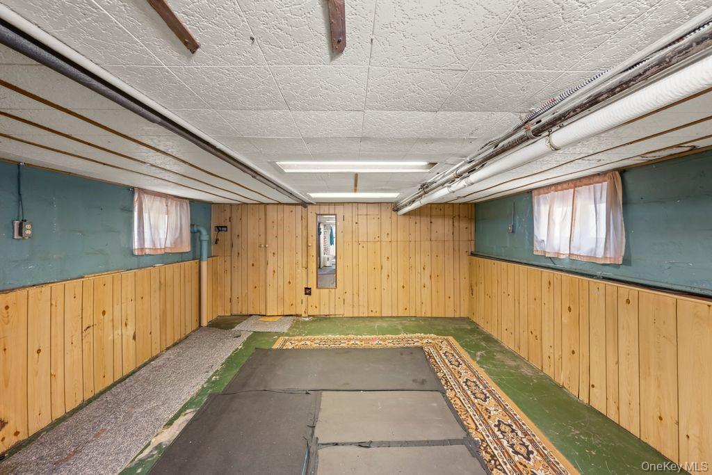 1549 E 96th Street Property Photo 19