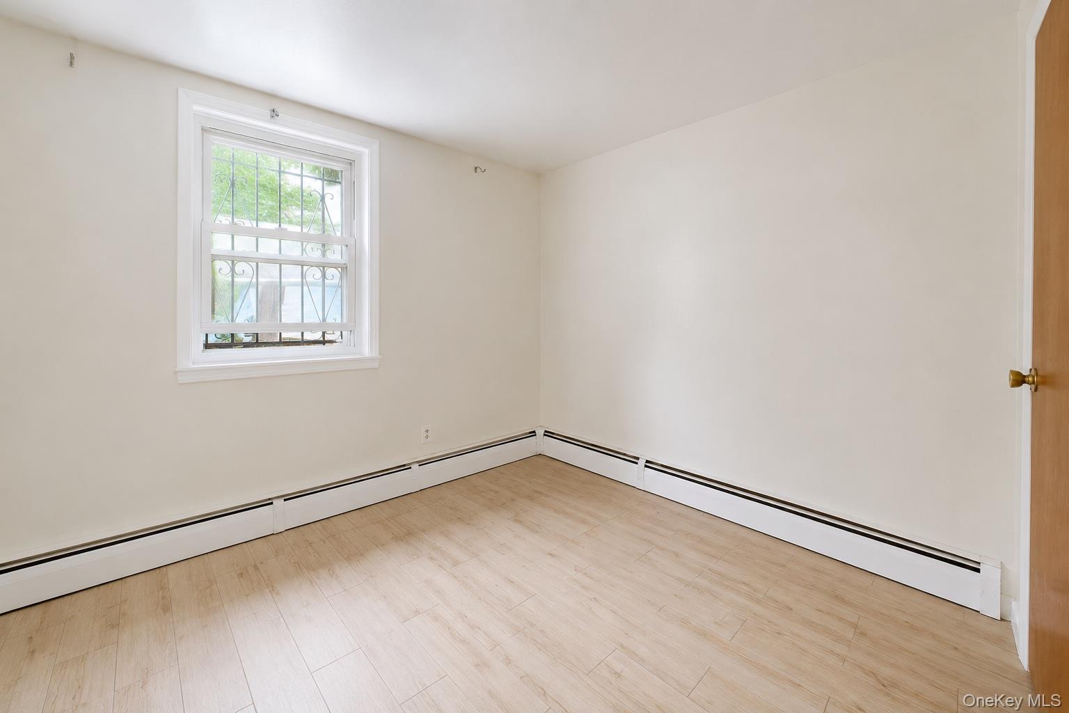 640 S 5th Avenue Property Photo 2