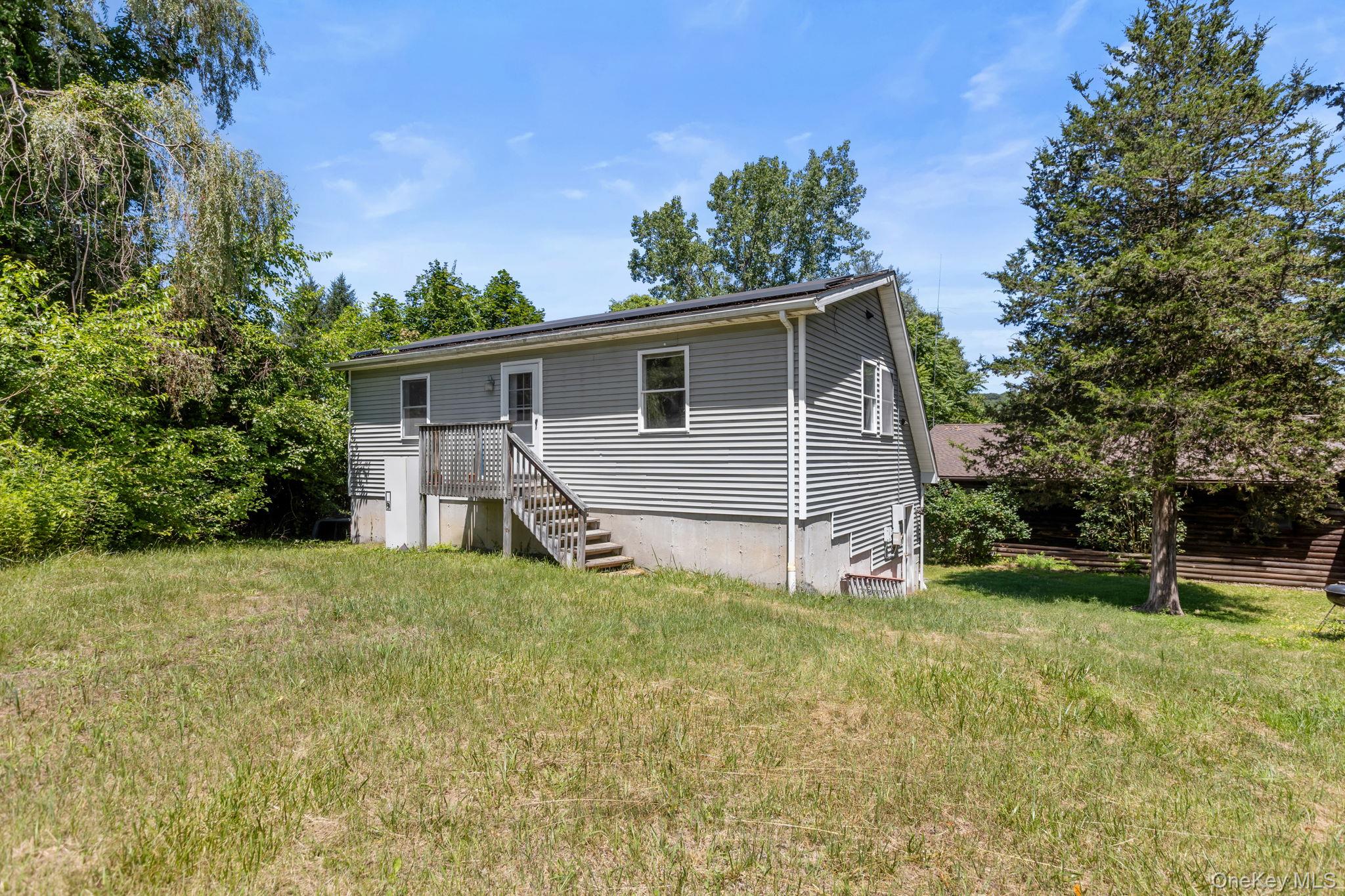 12 Rebecca Drive Property Photo 24
