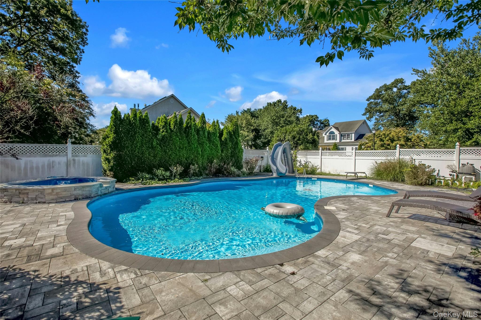 11 Raphael Boulevard Property Photo 22