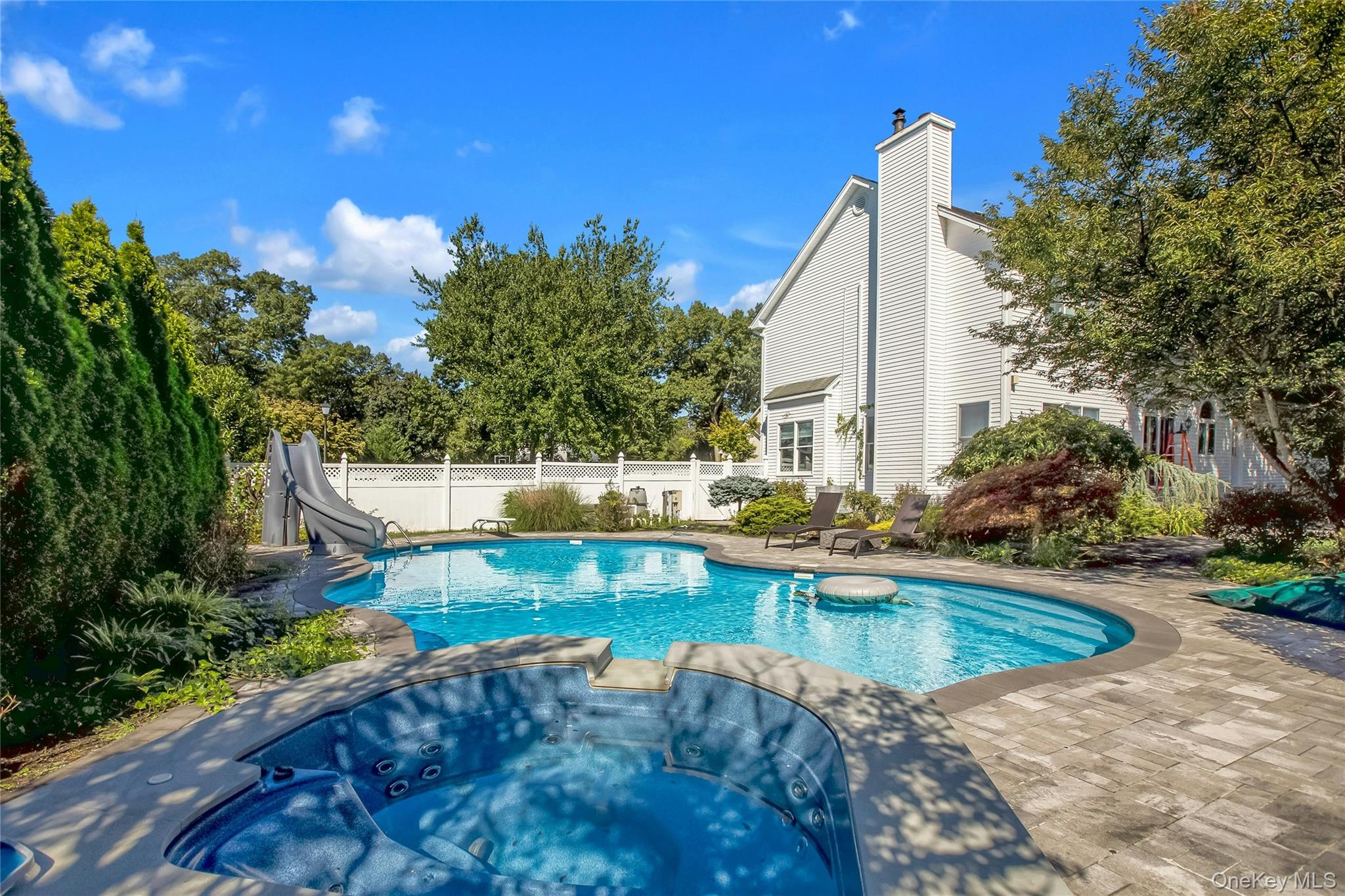 11 Raphael Boulevard Property Photo 23