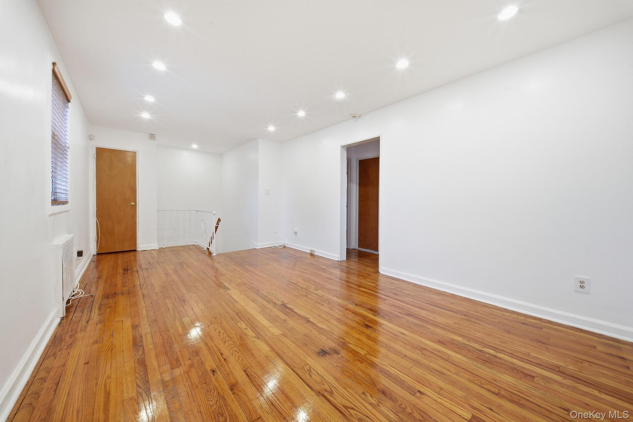 131-45 234th Street Upper Property Photo 3