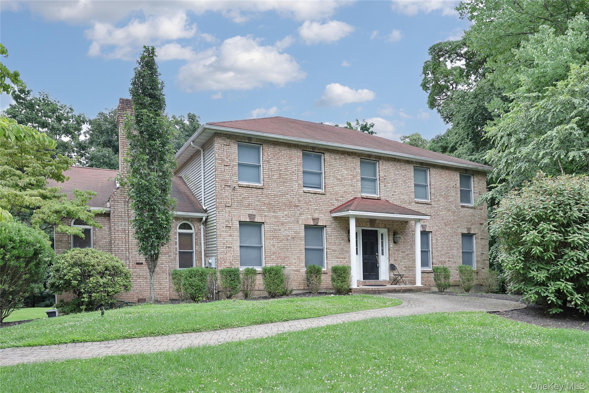 6 Nicole Way Property Photo 2