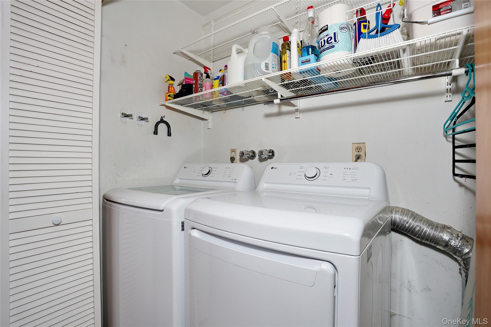 6 Nicole Way Property Photo 13
