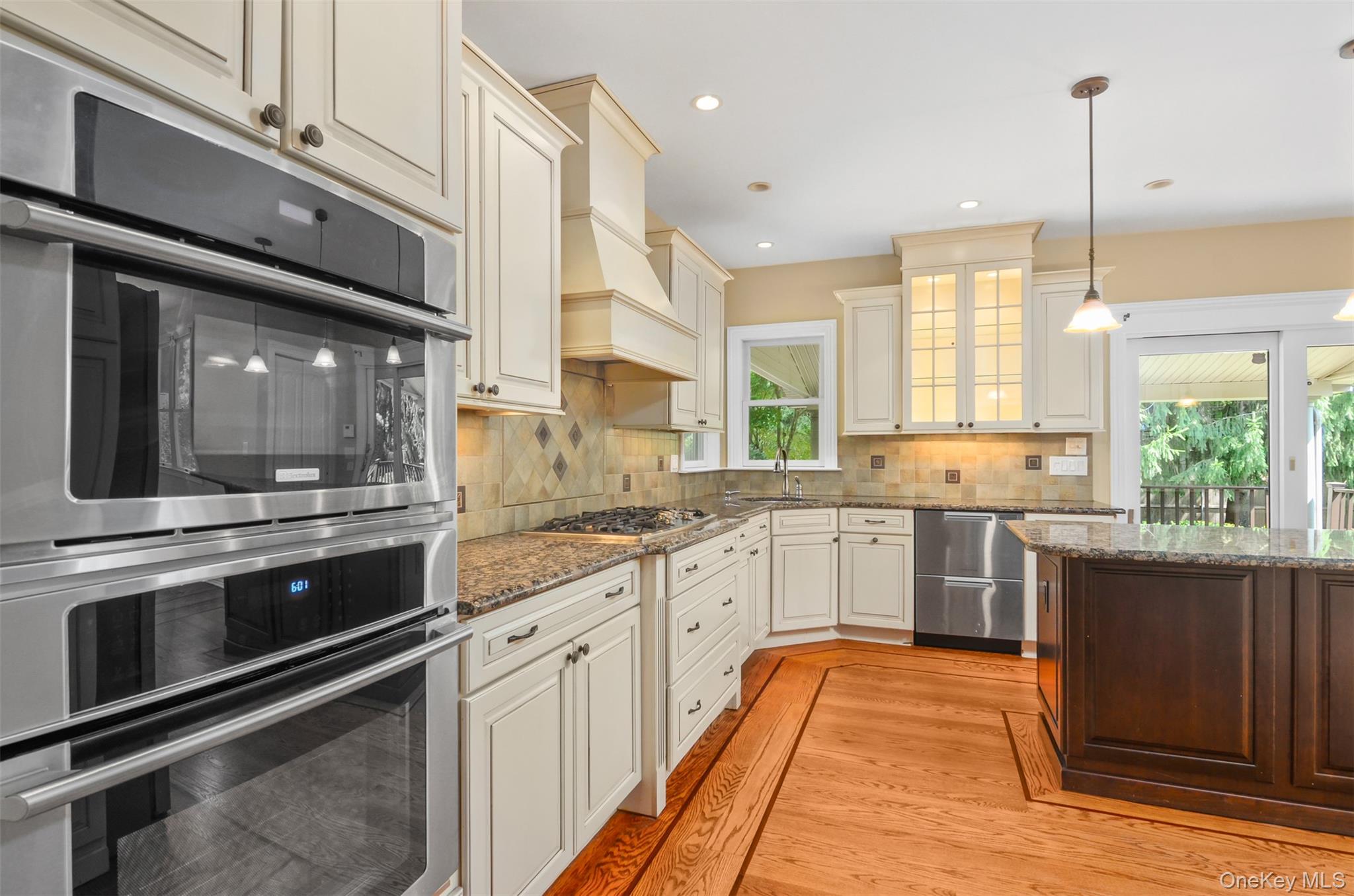 811 Canal Road Property Photo 12