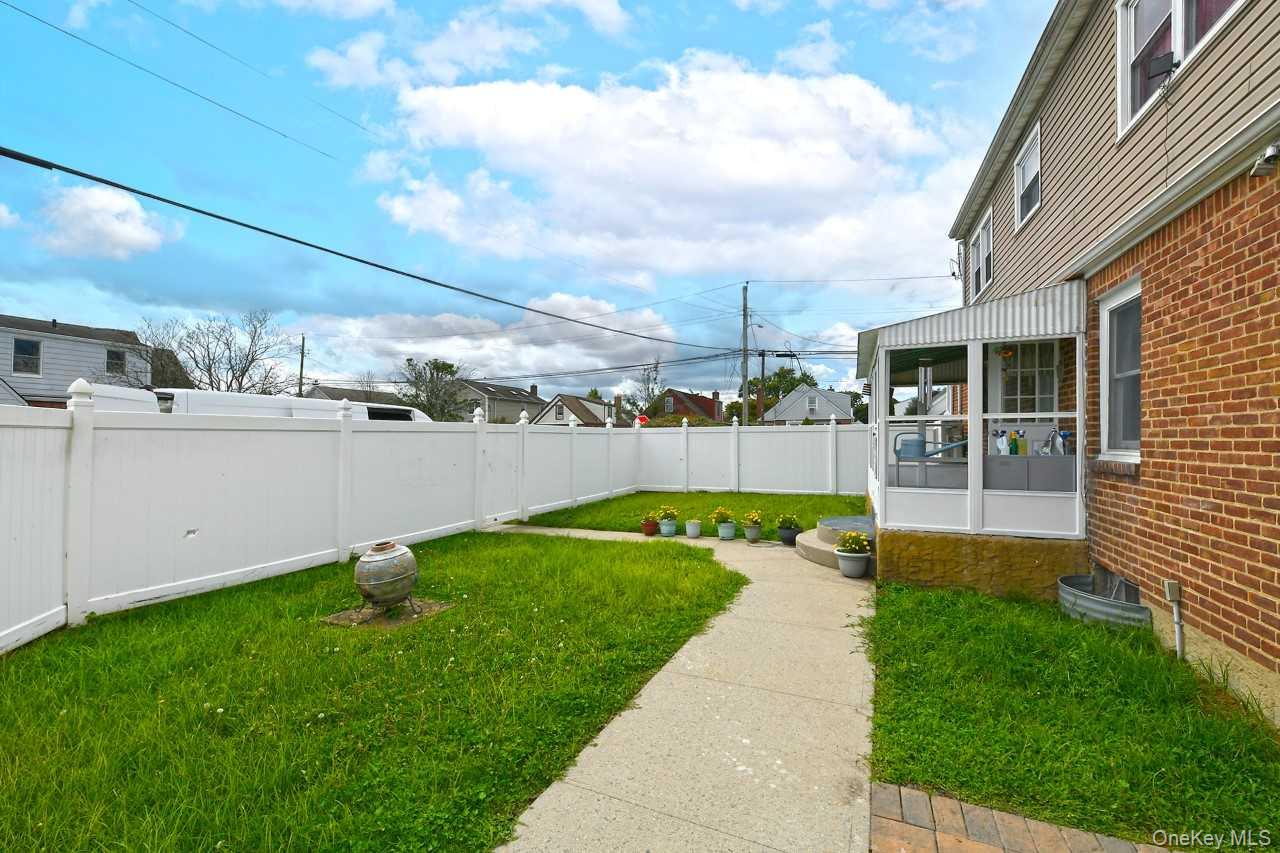 102 Roxbury Road Property Photo 21