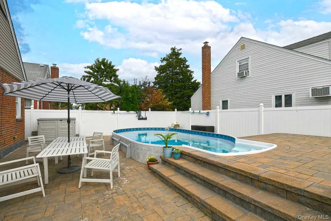 102 Roxbury Road Property Photo 22