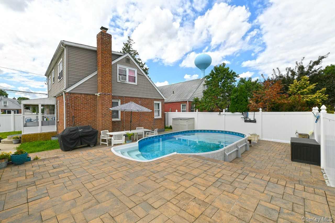 102 Roxbury Road Property Photo 23