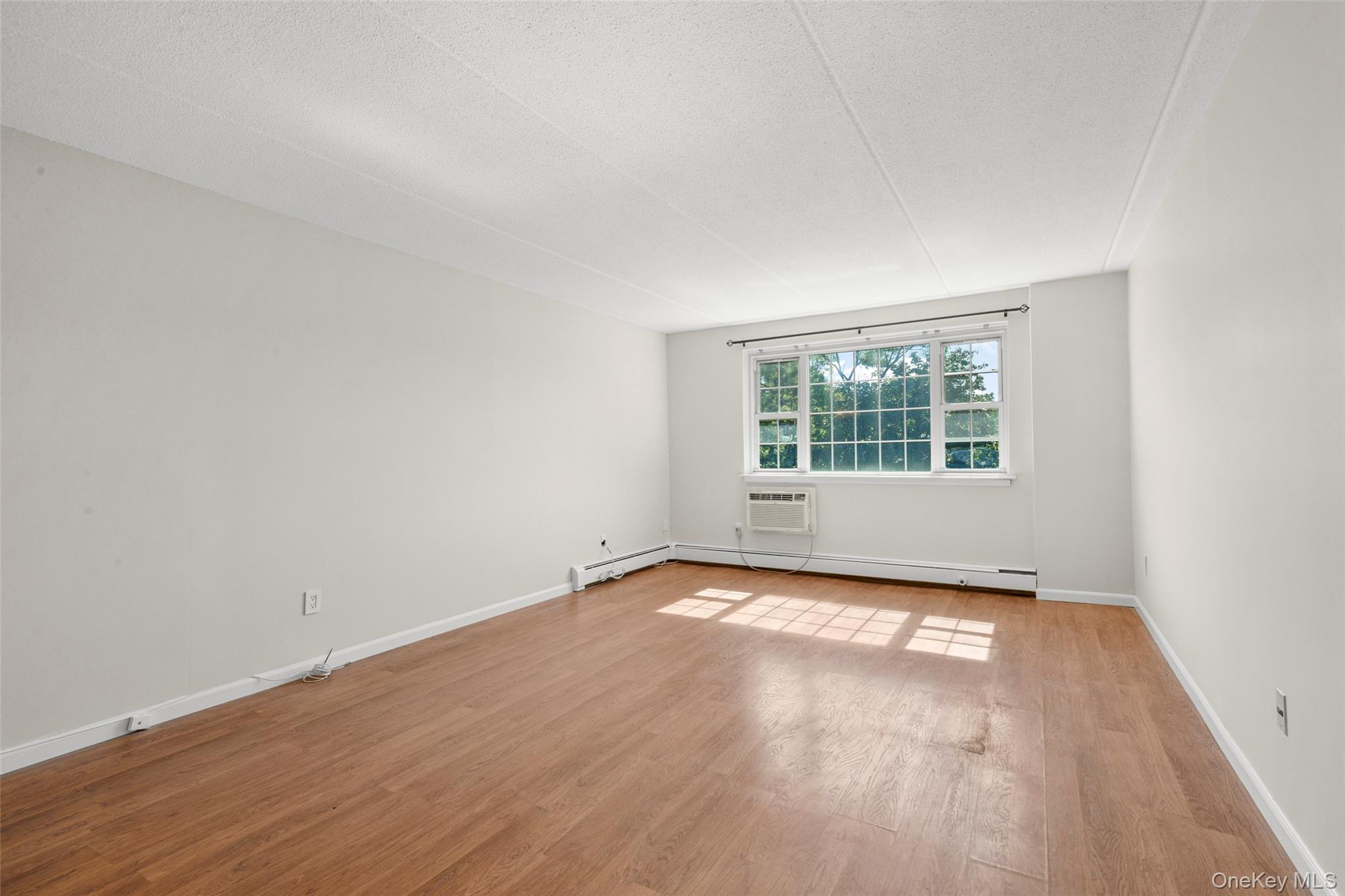 1 Consulate Drive 3f Property Photo 4