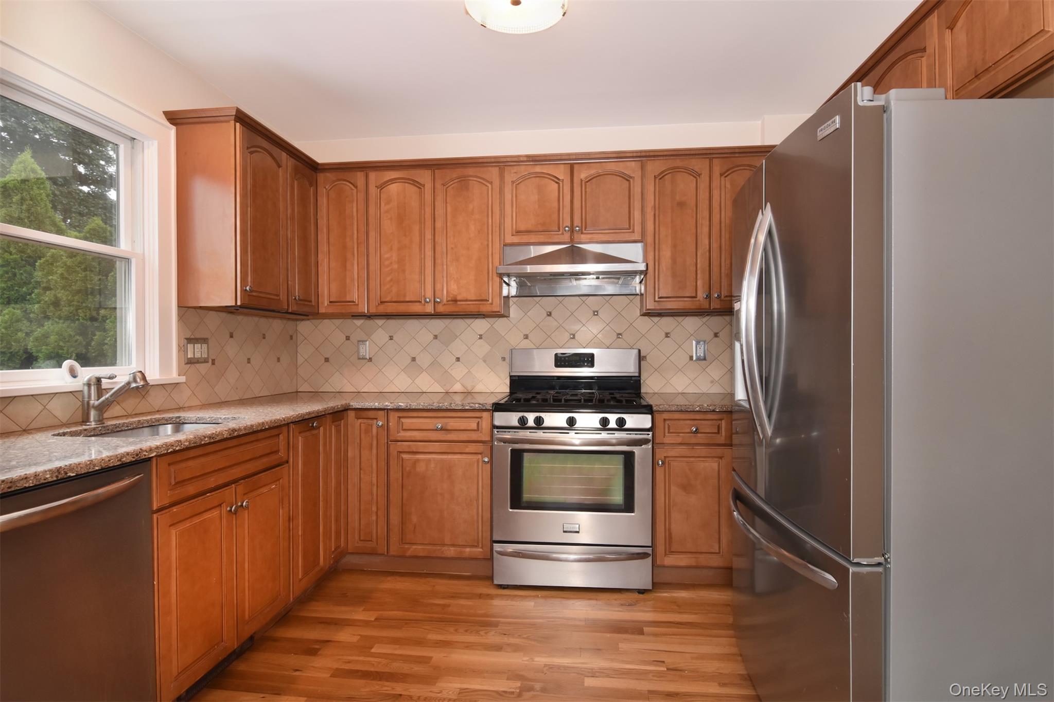 53 Briggs Avenue Property Photo 18