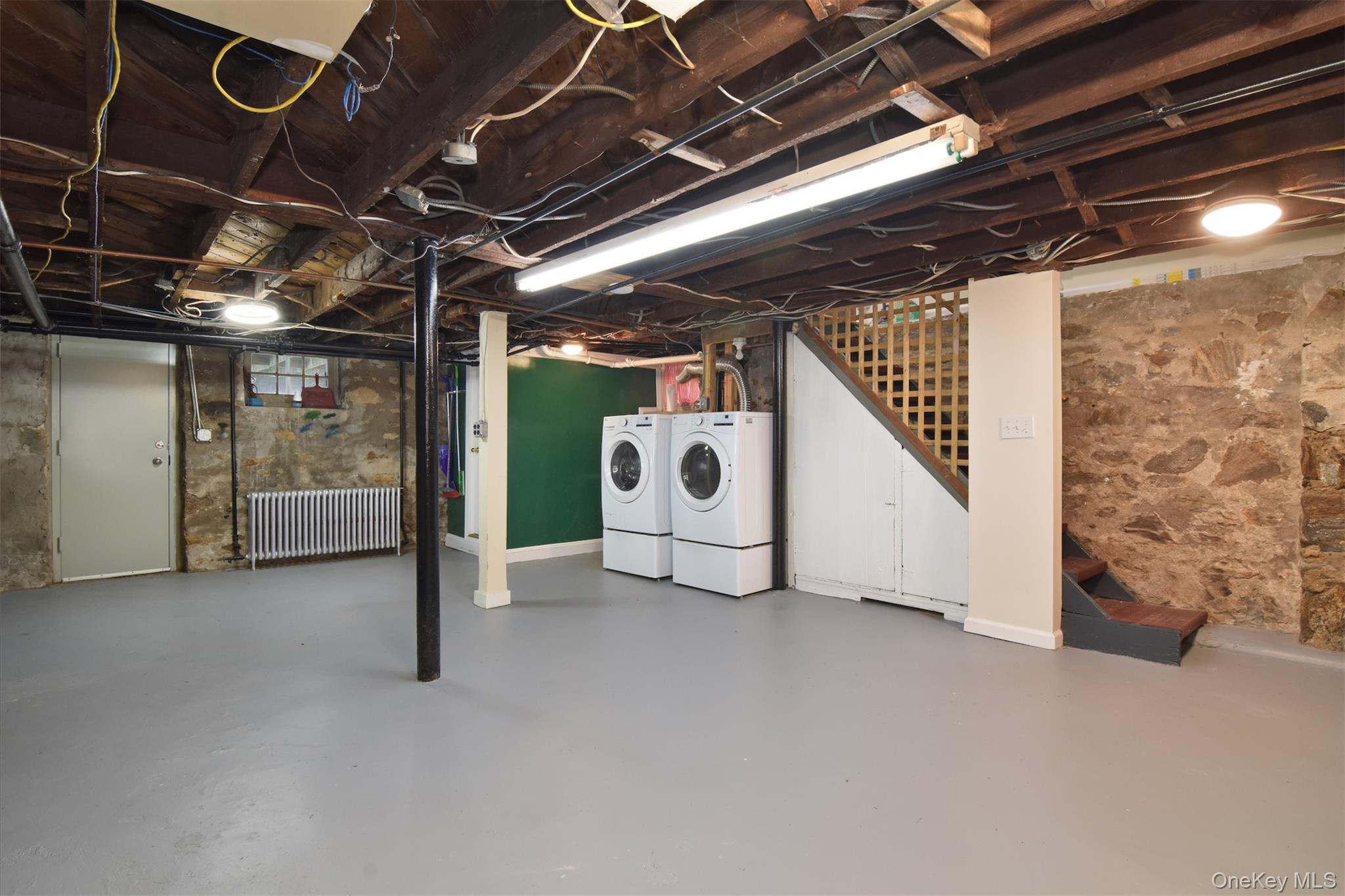 53 Briggs Avenue Property Photo 32