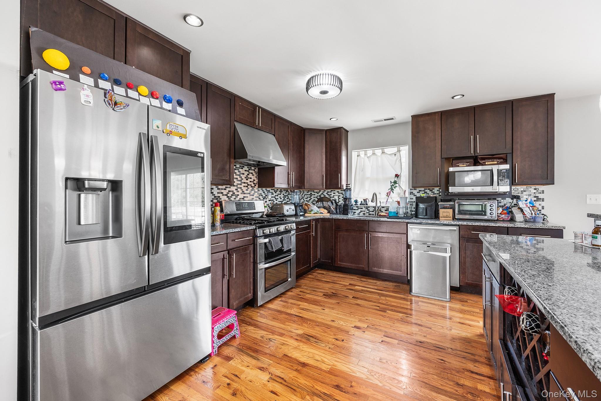1 Sanford Avenue Property Photo 17