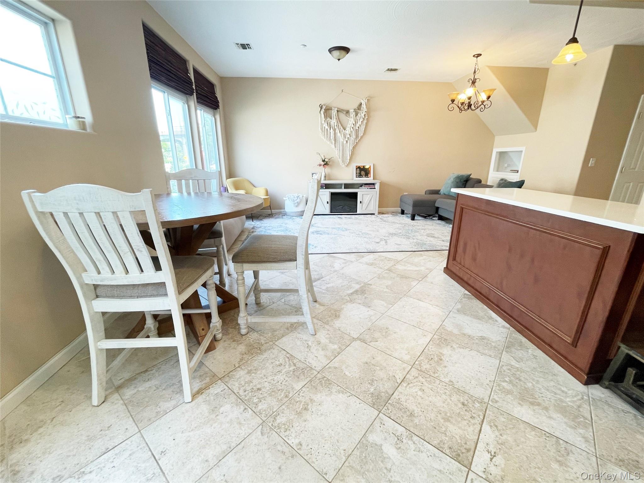 245 Beach Breeze Lane Property Photo 6