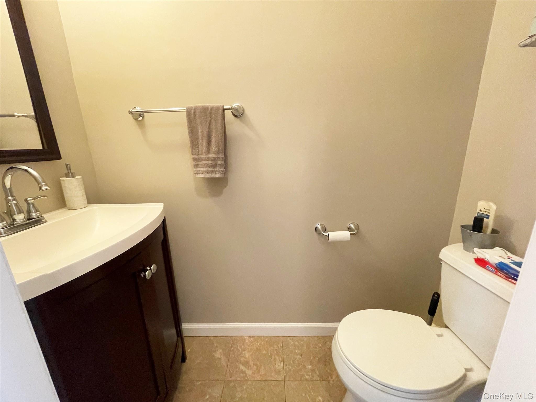 245 Beach Breeze Lane Property Photo 8