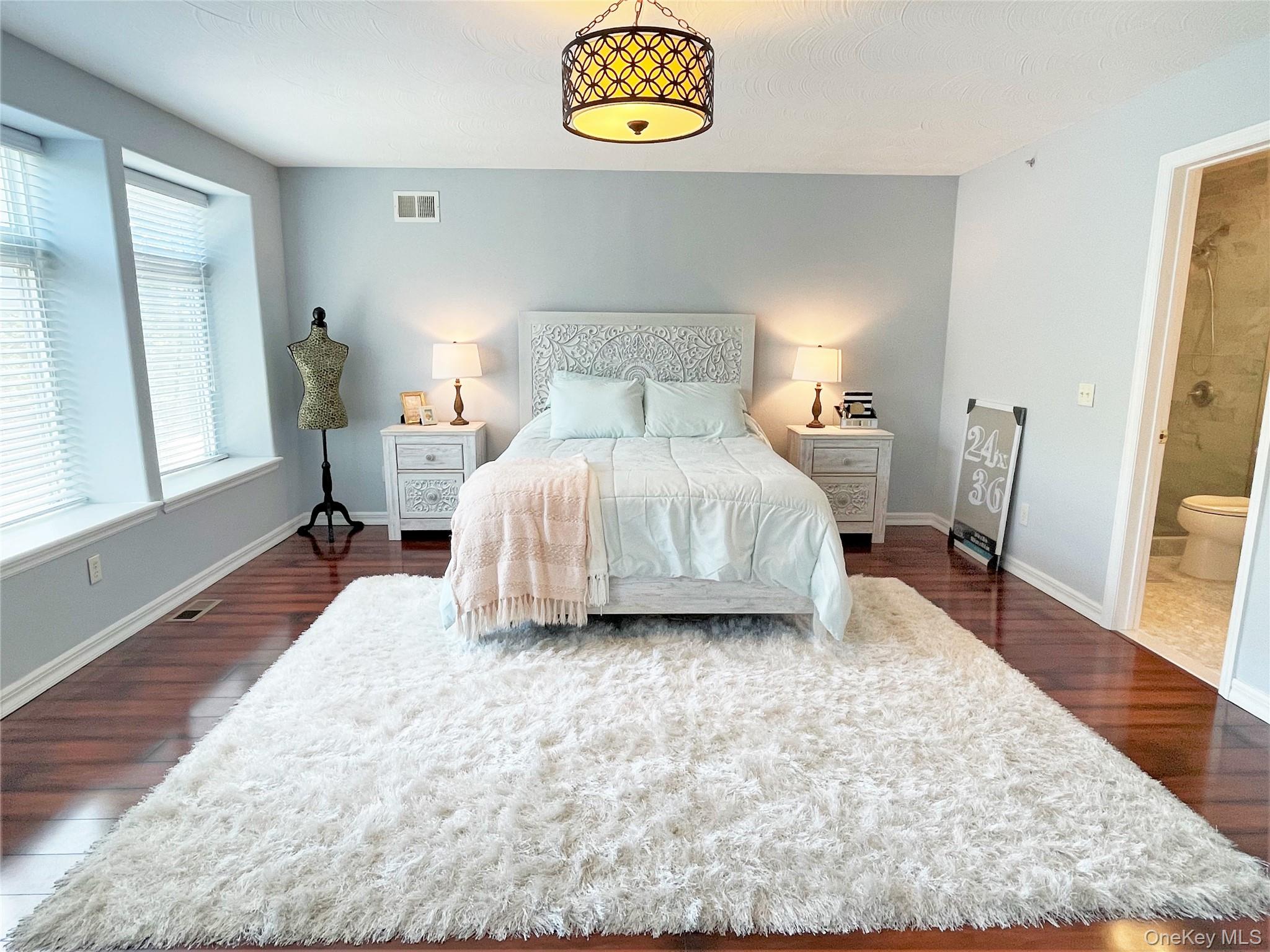 245 Beach Breeze Lane Property Photo 12