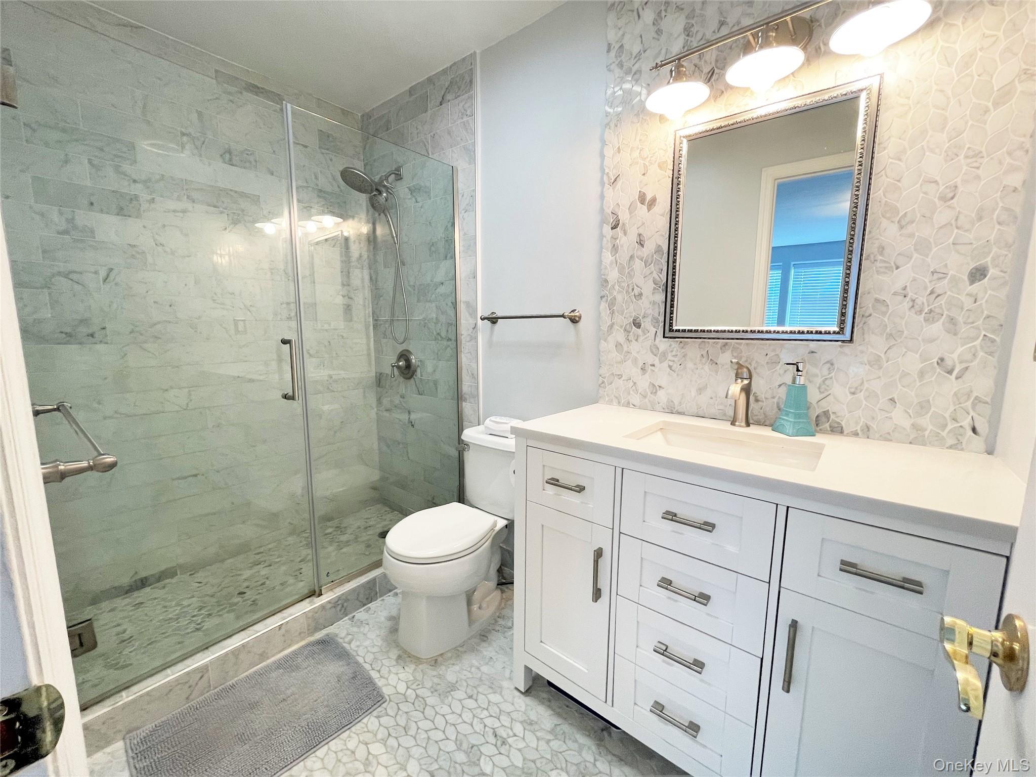 245 Beach Breeze Lane Property Photo 15
