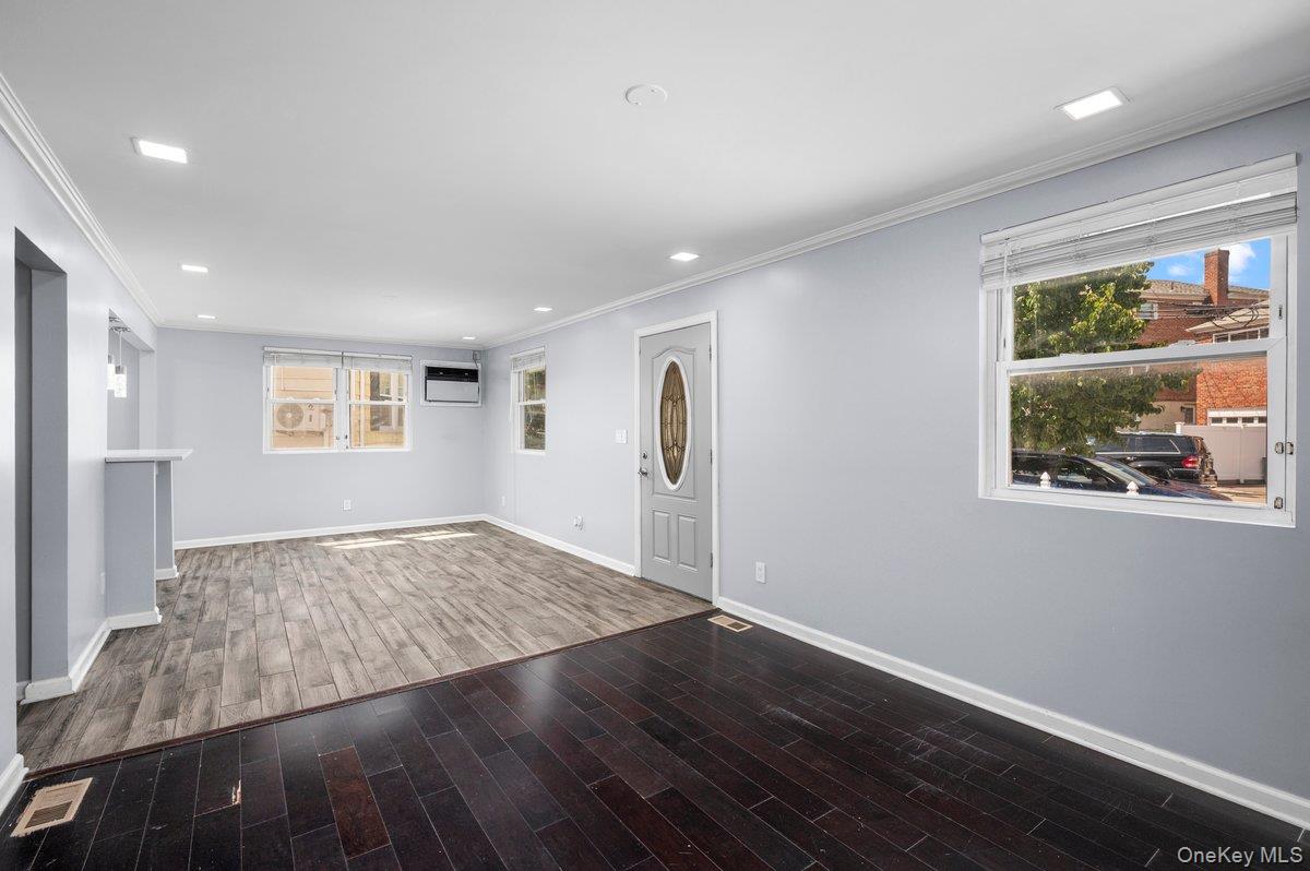 2566 Flint Avenue Property Photo 4