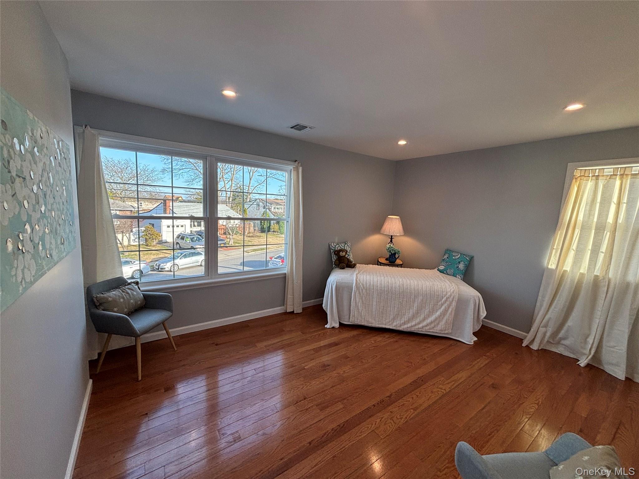 403 S Bayview Avenue Property Photo 13