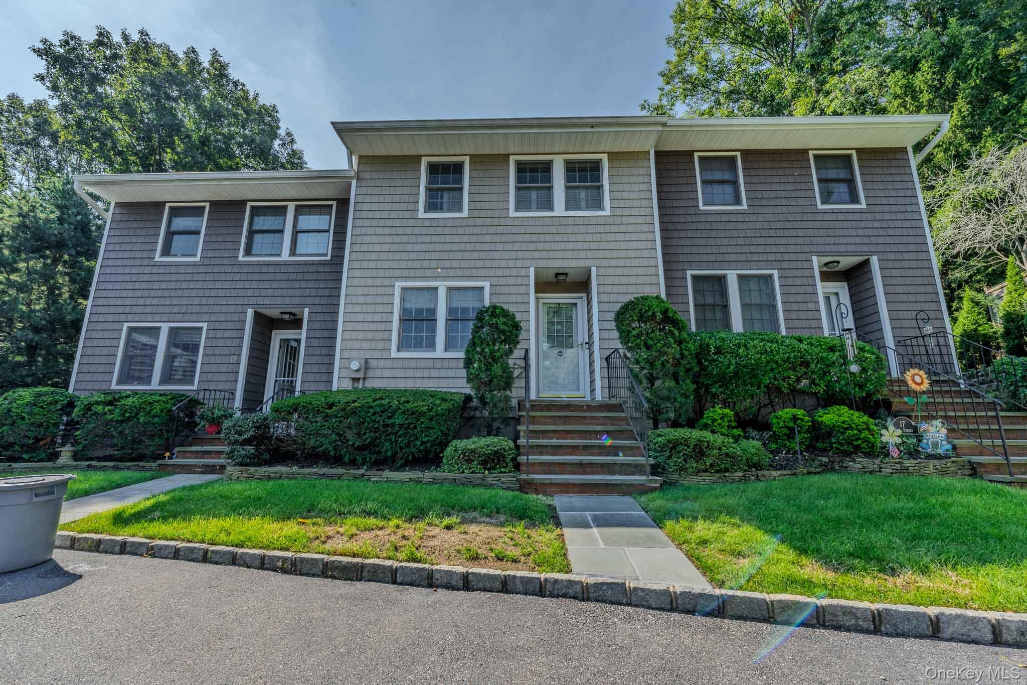 16 Pine Street Property Photo 4